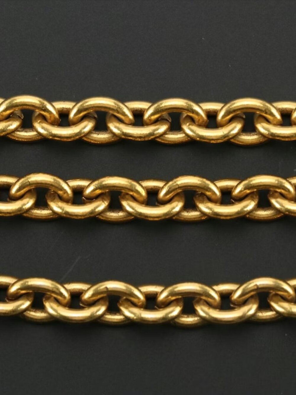 Chanel Vintage Interlocking Chain CC Logo Waist Belt - Picture 3 of 8